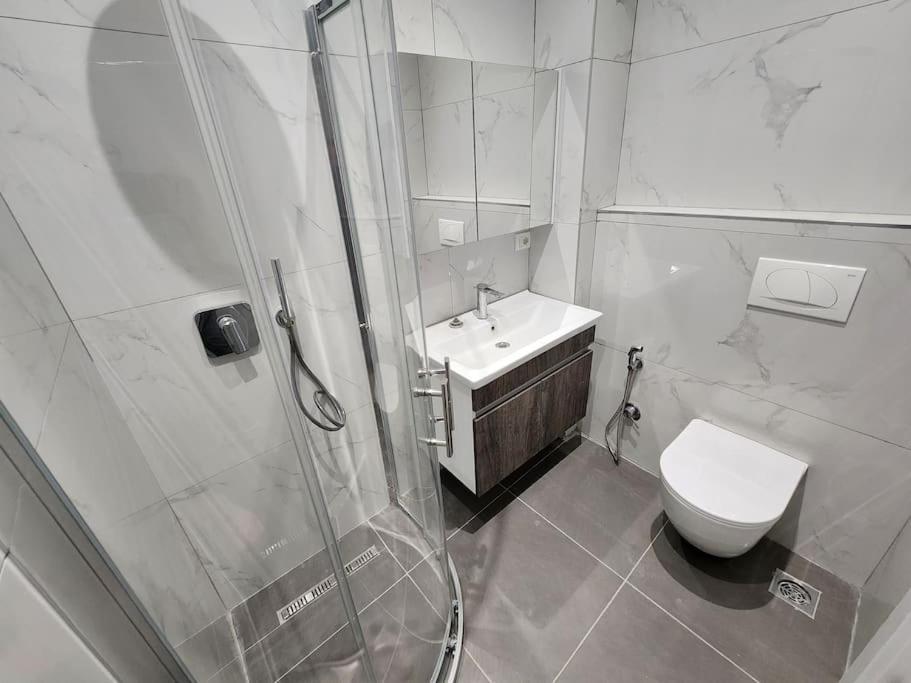 Central Tirana Apartment Getaway Екстериор снимка